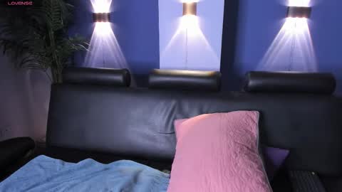 Snapshot of dantetargaryen chatting on March 25, 5:13 am Dante online show from March 25, 5:13 am