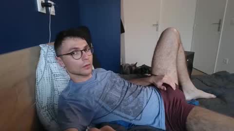 Snapshot of dantheman233 chatting on September 25, 2:32 pm Daniel online show from September 25, 2:32 pm