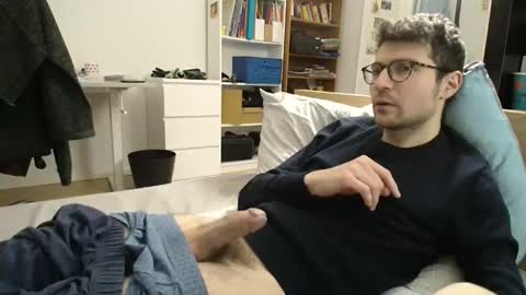 Snapshot of dantheman233 chatting on January 12, 7:19 pm Daniel online show from January 12, 7:19 pm