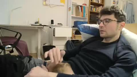 Snapshot of dantheman233 chatting on March 25, 4:57 pm Daniel online show from March 25, 4:57 pm