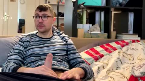 Snapshot of dantheman233 chatting on April 7, 8:48 am Daniel online show from April 7, 8:48 am