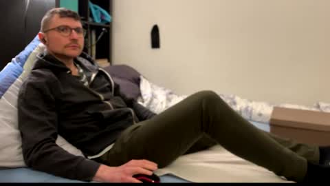 Snapshot of dantheman233 chatting on April 12, 8:58 pm Daniel online show from April 12, 8:58 pm