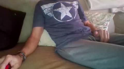 Snapshot of danydotado chatting on October 7, 4:48 pm danydotado online show from October 7, 4:48 pm