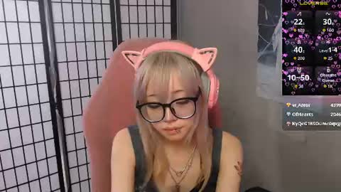 danyelleeyermann online show from June 15, 1:02 pm