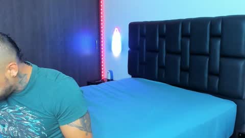 Snapshot of danyfitguy_ chatting on January 2, 11:38 pm danyfitguy_ online show from January 2, 11:38 pm