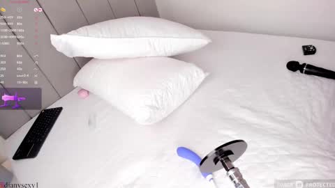 Snapshot of danysexy_ chatting on January 12, 5:03 am Diana IG dianysexy1 online show from January 12, 5:03 am