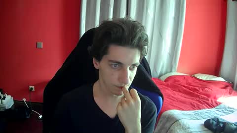 danywhiteyb online show from May 6, 9:58 am