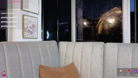 daphne_chers online show from May 9, 10:20 am