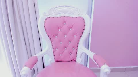 Snapshot of daphne_fox_ chatting on January 12, 3:03 pm Daphne  online show from January 12, 3:03 pm