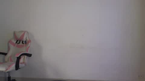 Snapshot of daphne_grayy chatting on March 2, 6:59 pm daphne_grayy online show from March 2, 6:59 pm