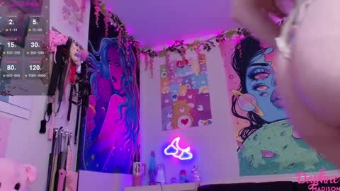 Snapshot of daphnemadison chatting on September 9, 7:02 pm Daphne Madison online show from September 9, 7:02 pm