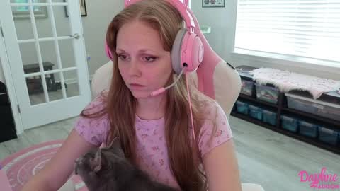 Snapshot of daphnemadison chatting on September 30, 6:02 pm Daphne Madison online show from September 30, 6:02 pm