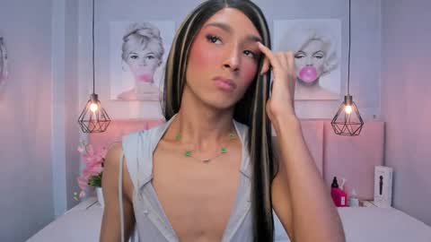    online show from November 18, 9:19 pm