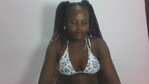 ESTHER online show from April 24, 6:32 pm