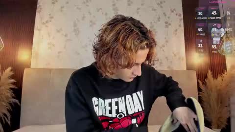 Darcy online show from September 18, 12:07 pm