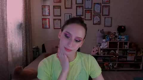 Darcy Siren online show from February 6, 9:22 am