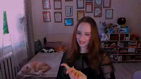 Darcy Siren online show from February 18, 8:27 am