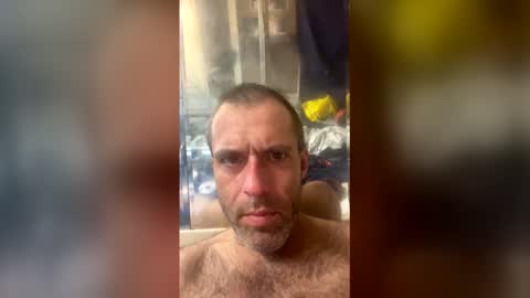 Snapshot of darenoprob chatting on April 3, 6:50 pm darenoprob online show from April 3, 6:50 pm