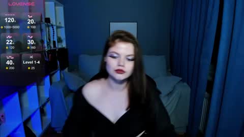 Dari the it woman online show from February 18, 9:09 pm