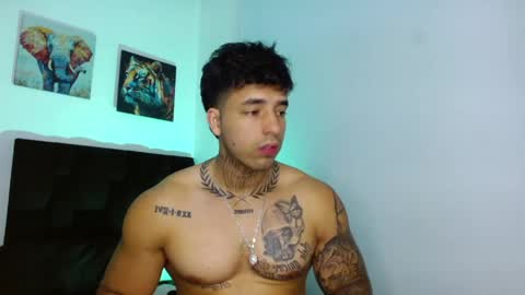 Darius Phoenix  online show from May 2, 7:19 pm