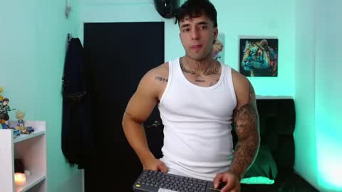 Darius Phoenix  online show from May 5, 6:38 pm