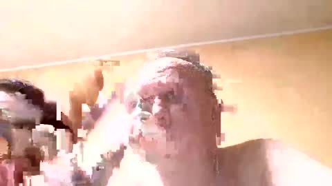 Snapshot of dariusx455 chatting on January 5, 5:27 pm dxd69 online show from January 5, 5:27 pm