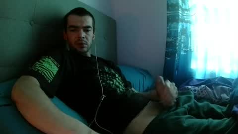 dark377 online show from May 16, 1:43 pm