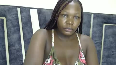 Snapshot of dark_desirex chatting on April 1, 8:15 am dark_desirex online show from April 1, 8:15 am