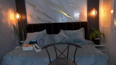dark_dominika online show from May 13, 1:08 pm