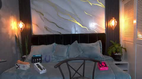 dark_dominika online show from May 14, 1:07 pm
