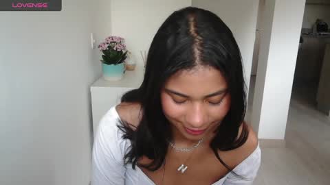 Snapshot of dark_enchantress_ chatting on December 14, 9:35 pm Sofia online show from December 14, 9:35 pm