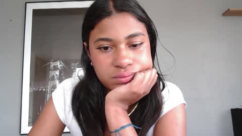 Snapshot of dark_enchantress_ chatting on January 14, 4:01 pm Sofia online show from January 14, 4:01 pm