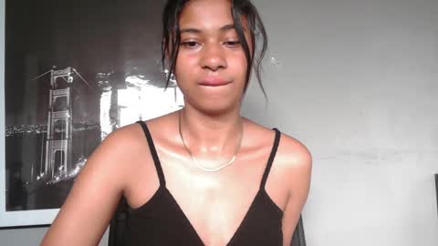 Snapshot of dark_enchantress_ chatting on February 5, 9:52 pm Sofia online show from February 5, 9:52 pm