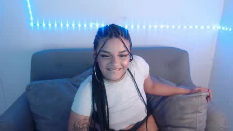 dark_flama online show from November 29, 4:43 pm