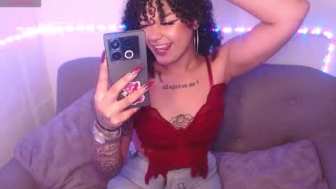 dark_flama online show from February 1, 11:36 pm