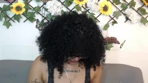 dark_flama online show from May 5, 11:46 pm