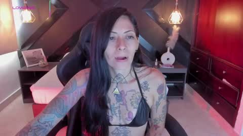 Snapshot of dark_gotica chatting on September 27, 12:54 pm M I K A E L A online show from September 27, 12:54 pm