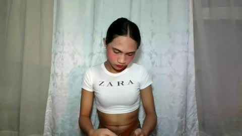 Snapshot of dark_hurohuro19 chatting on December 10, 2:38 am LIANNA online show from December 10, 2:38 am