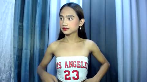 Snapshot of dark_hurohuro19 chatting on March 18, 8:17 am LIANNA online show from March 18, 8:17 am