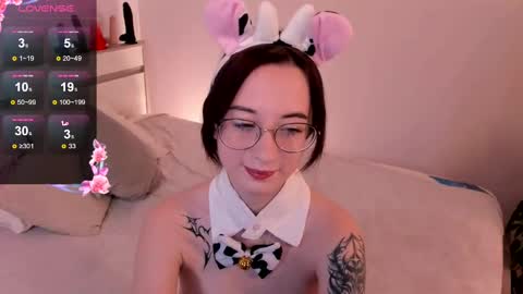Lola online show from February 9, 9:58 am