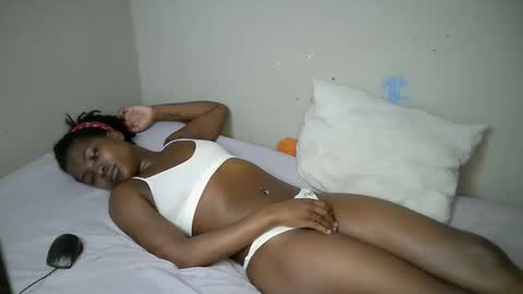 dark_lovly online show from November 26, 10:27 am