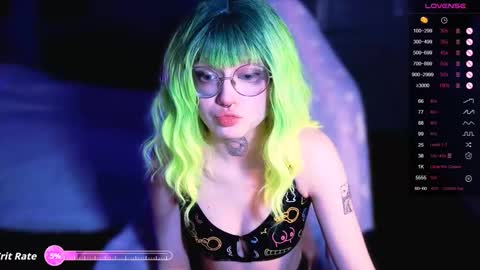 Snapshot of dark_lucious chatting on March 12, 4:35 pm Lucious Foijieh online show from March 12, 4:35 pm