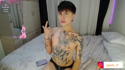 Snapshot of dark_lucky chatting on March 5, 11:23 pm Juanito online show from March 5, 11:23 pm