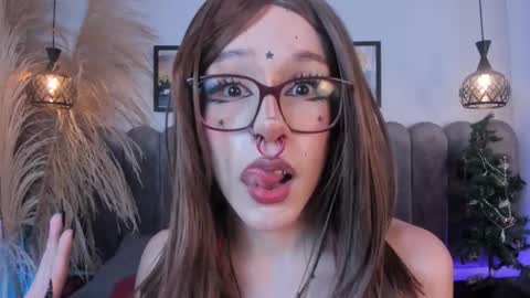 Nina online show from December 3, 3:47 am