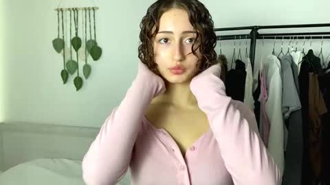 Emily online show from October 16, 7:09 am