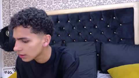 Snapshot of dark_sultan chatting on February 18, 1:12 am dark_sultan online show from February 18, 1:12 am