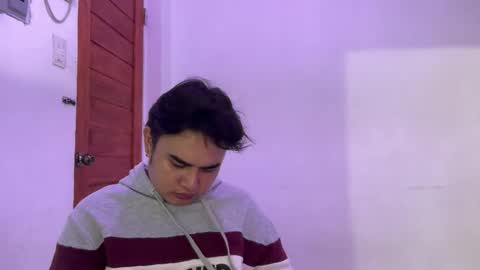 Snapshot of darkash10 chatting on February 10, 5:50 pm darkash10 online show from February 10, 5:50 pm