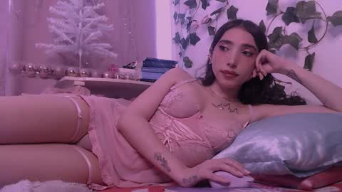  Candy   online show from November 12, 7:03 pm