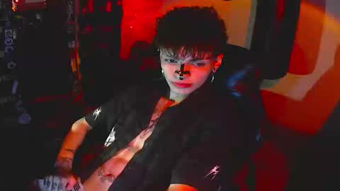   online show from October 27, 7:51 pm