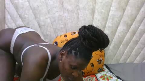 Snapshot of darknipples2 chatting on October 15, 7:36 pm SHANICE online show from October 15, 7:36 pm